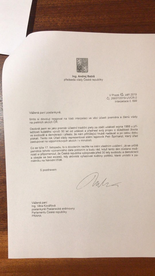 Věci, které byste měli vědět před datováním nezávislé dívky